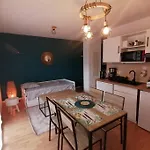 De La Marmotte Cendree, Dans De Tourisme 3 Etoiles *